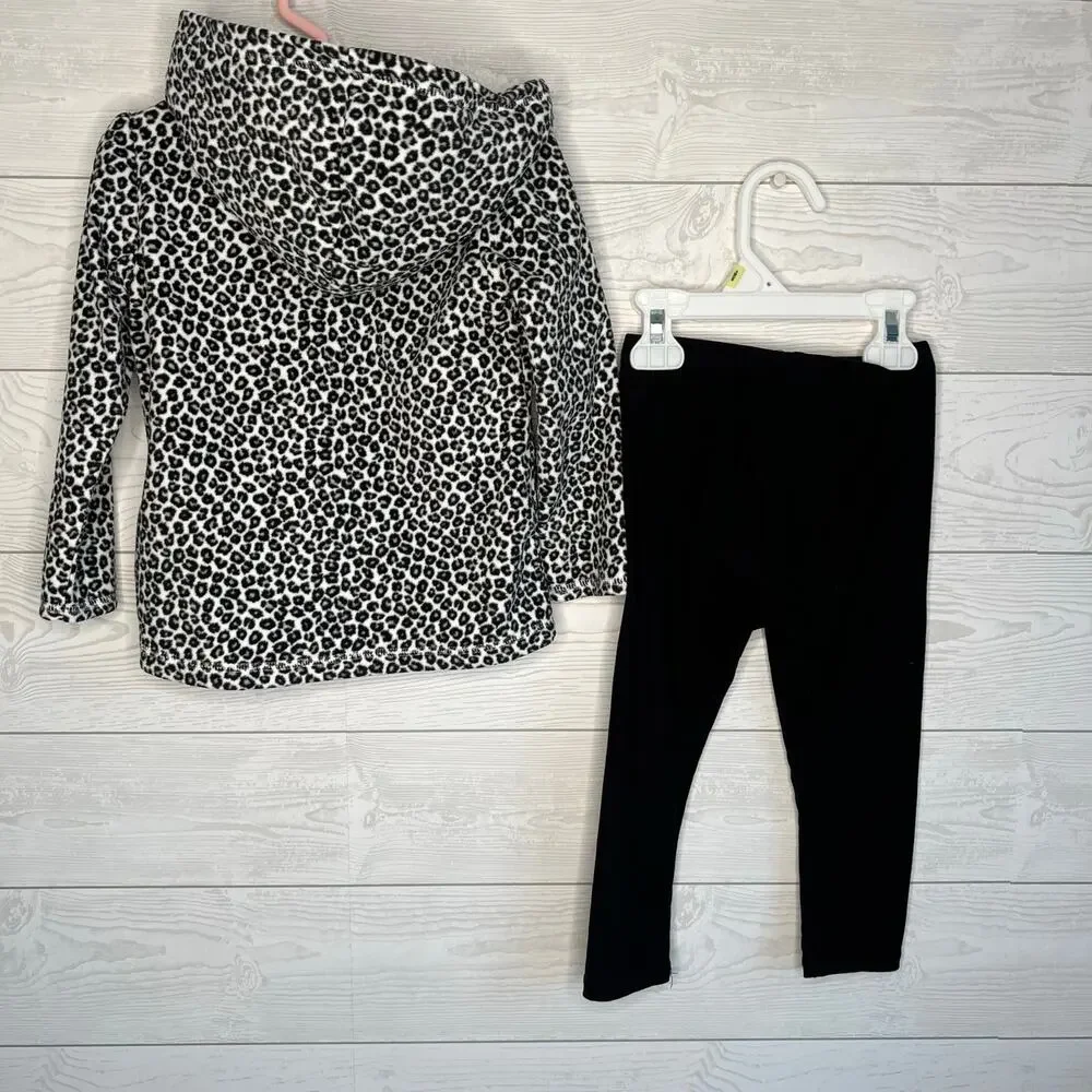 Carter’s animal print fleece top/black leggings Size 3T